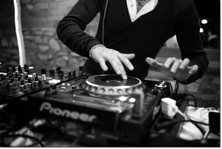 Matteo Maddè dj musica dj matrimonio chic
